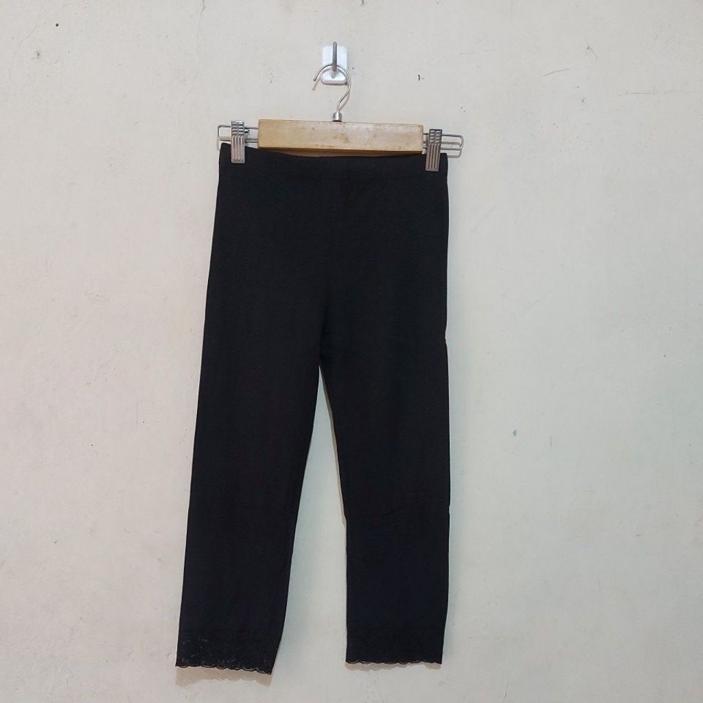 SALE Legging dalaman katun renda 7/8 UNI*M