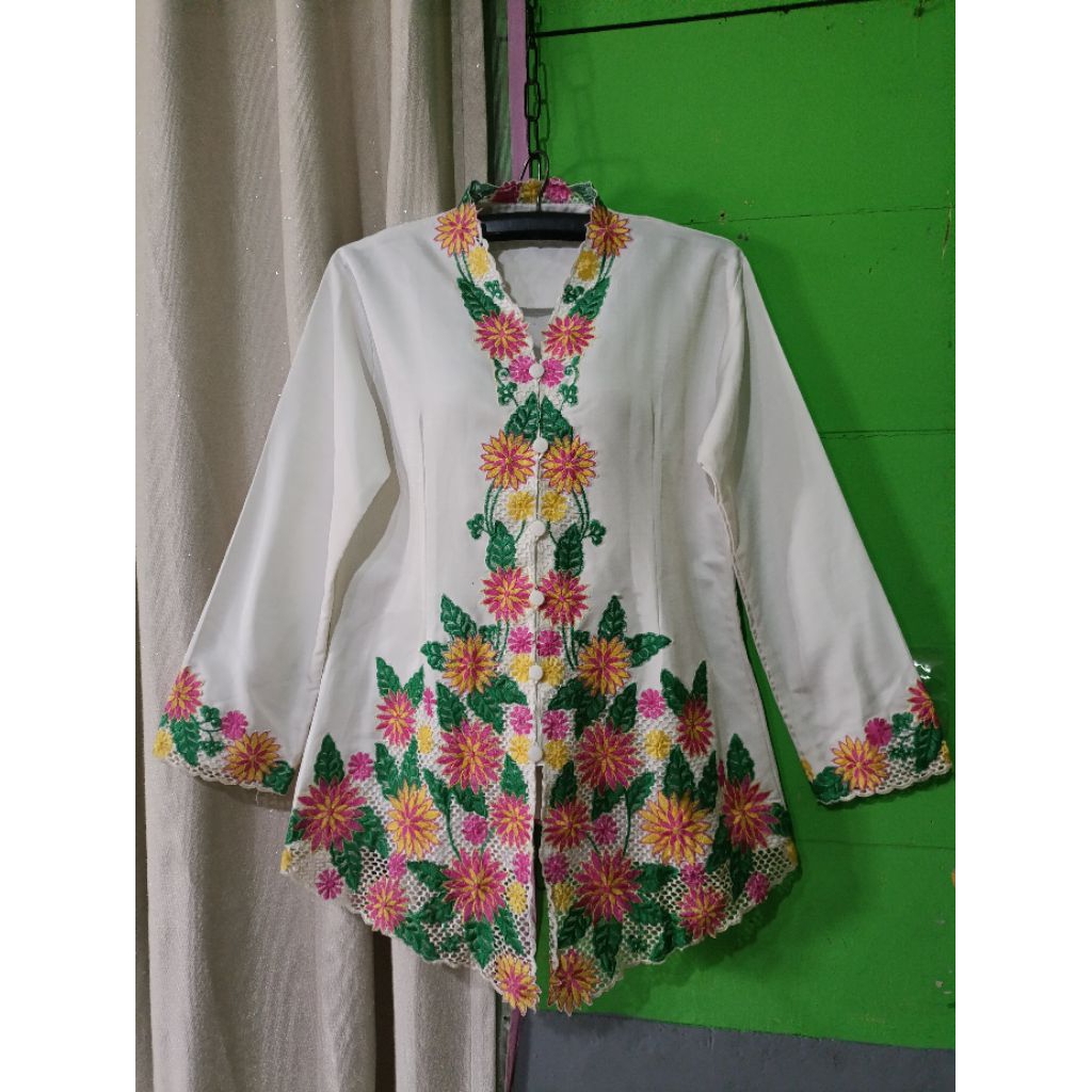 PL Atasan Kebaya Encim Wanita | Kebaya Encim Putih Bordir Bunga Timbul