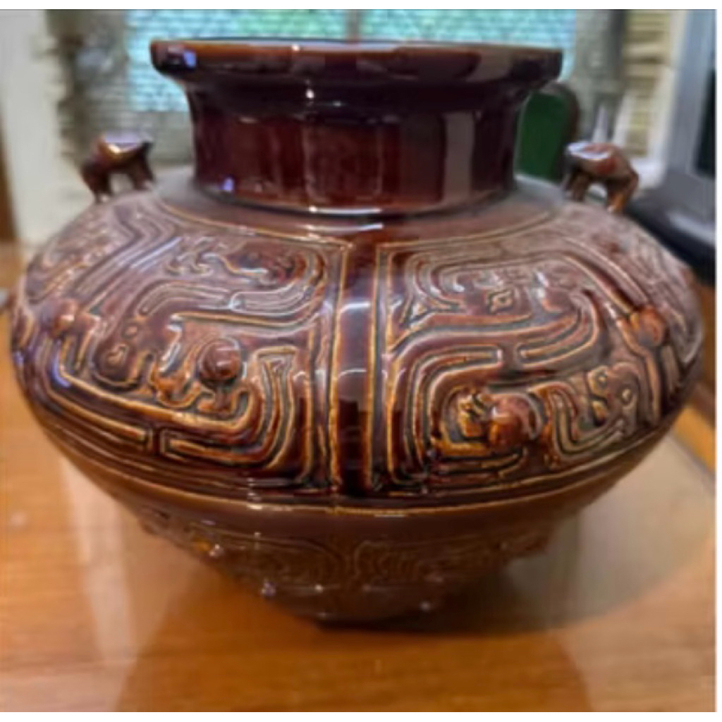 Guci keramik China antik  tinggi 21cm