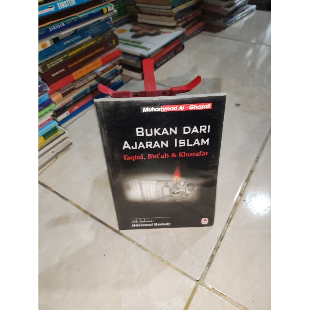 buku bukan dari ajaran Islam taqlid bai'at dan khurafat