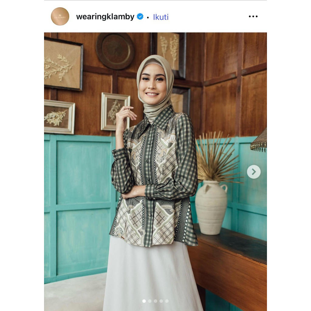 PRELOVED PAKARENA BLOUSE WEARING KLAMBY