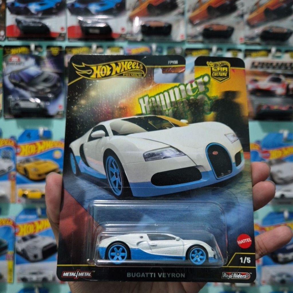 HOT WHEELS PREMIUM BUGATTI VEYRON