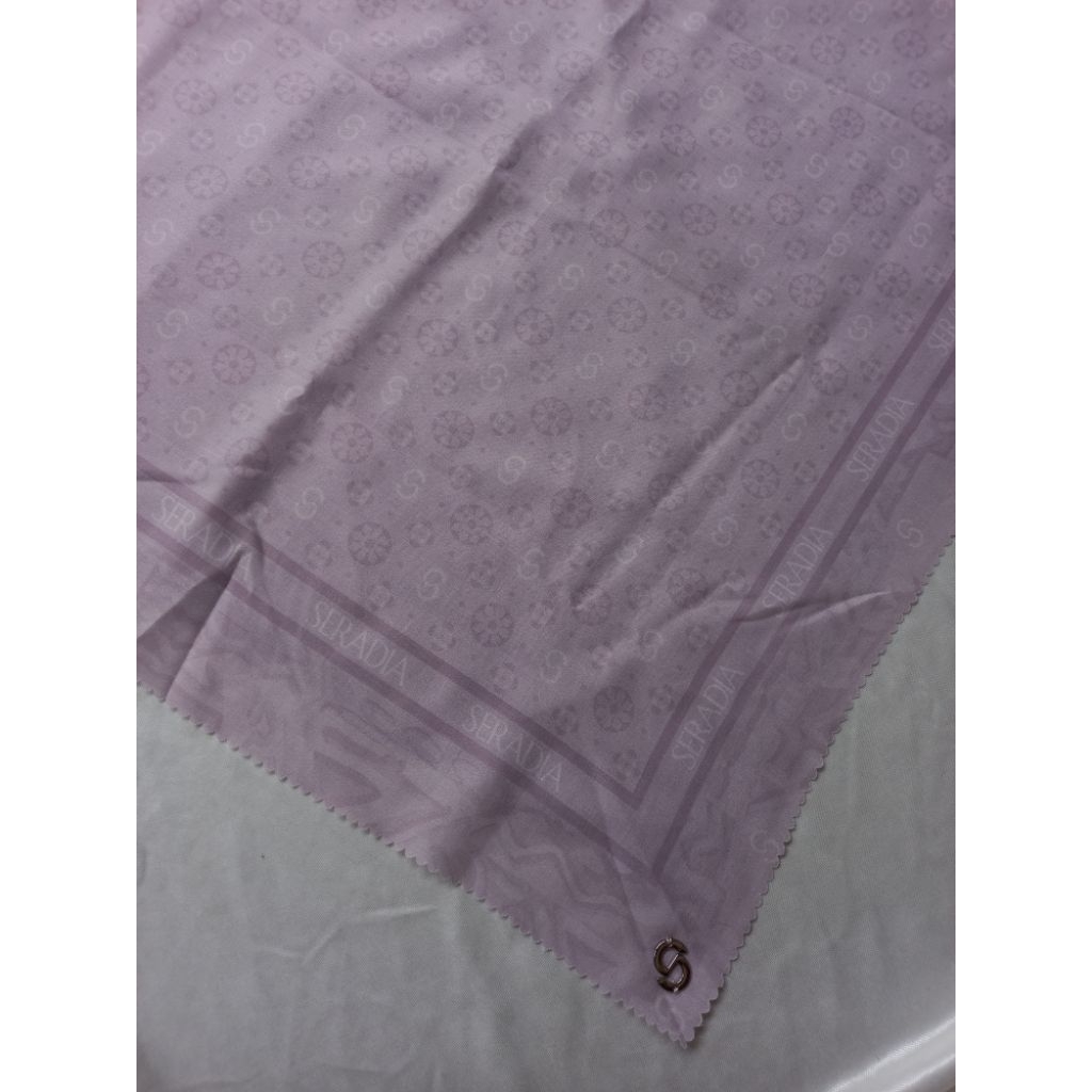 PRELOVED Hijab Scarf Seradia