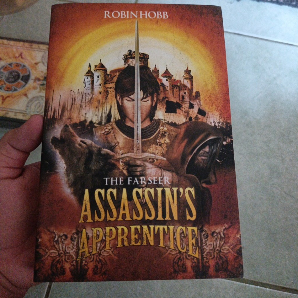 [Preloved buku] Assassin's Apprentice  Robin Hobb