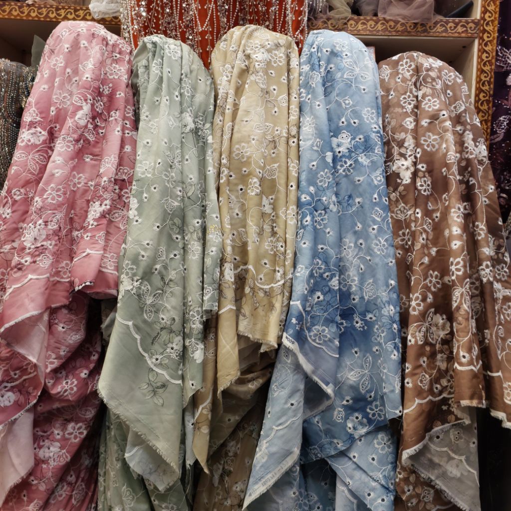 Bahan kain katun bordir bolong motif bunga kembang// kain Katbol bordir kebaya // kain katun jepang