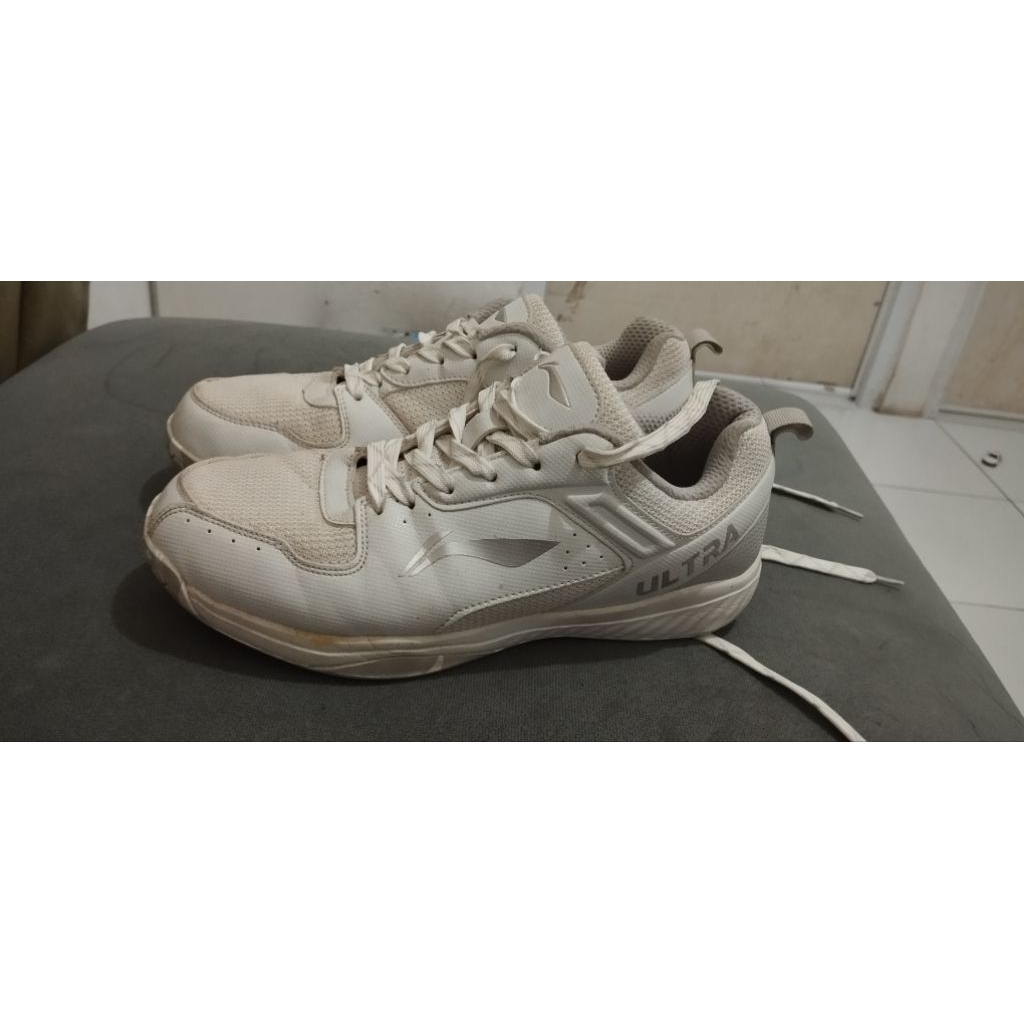 sepatu lining original second