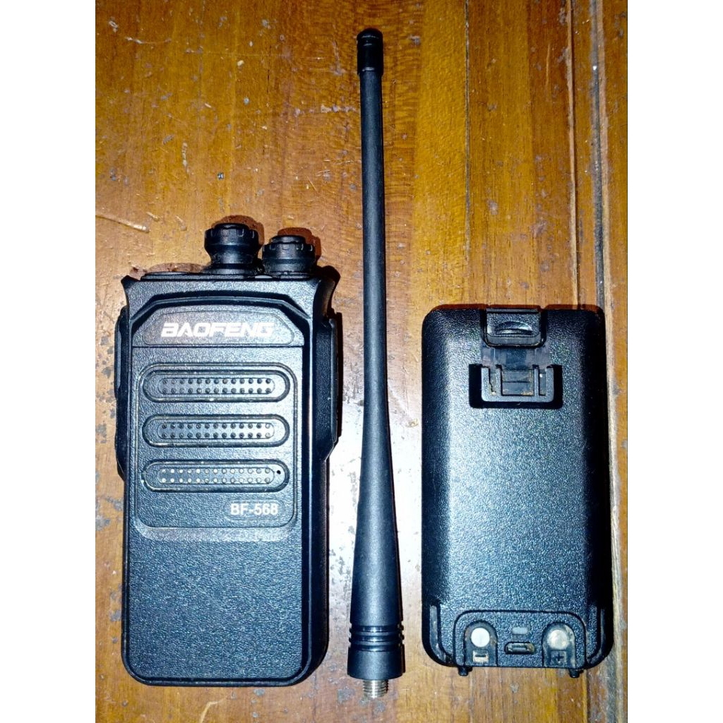HT Bekas Normal, Original Merk Baofeng BF-568, 5Watt, UHF, Charger Micro USB