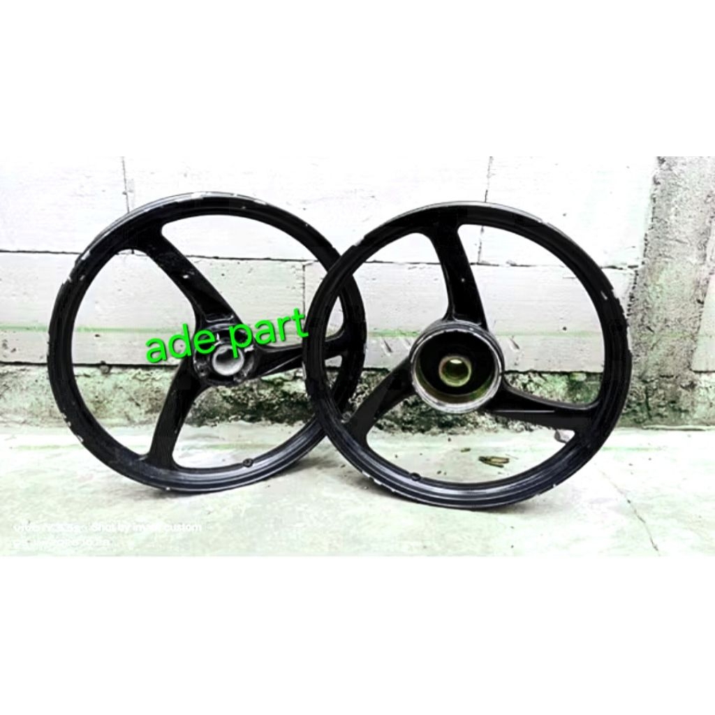 velg Racing palang 3 depan belakang. Supra lama.Supra fit new.karisma.Supra 125.Astrea Grand.Kirana.