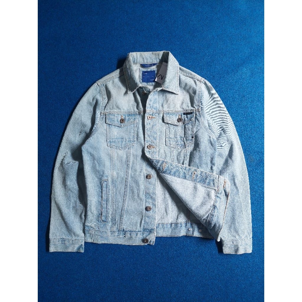 zara man trucker denim jacket