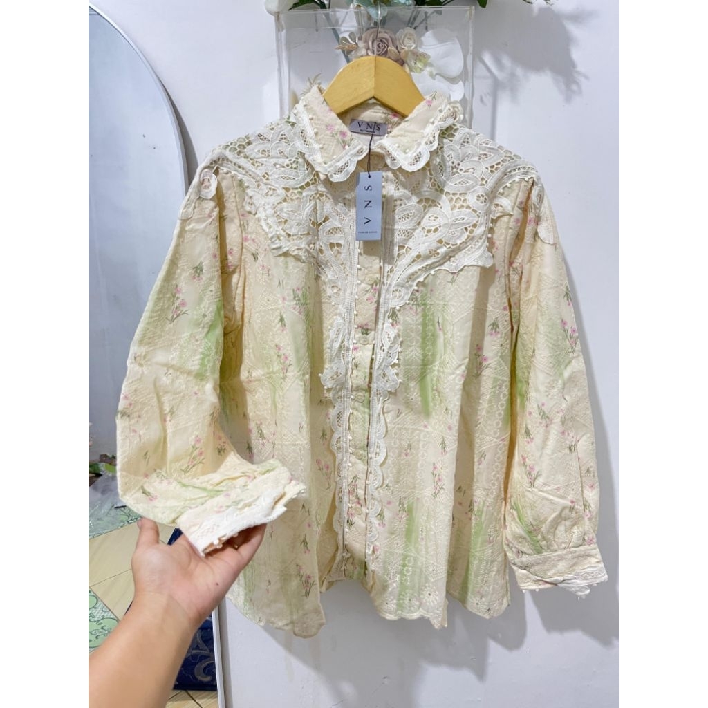 Atasan VNS Brukat Kemeja Valley Kemeja Meijiwang (ATASAN BLOUSE/KEMEJA)