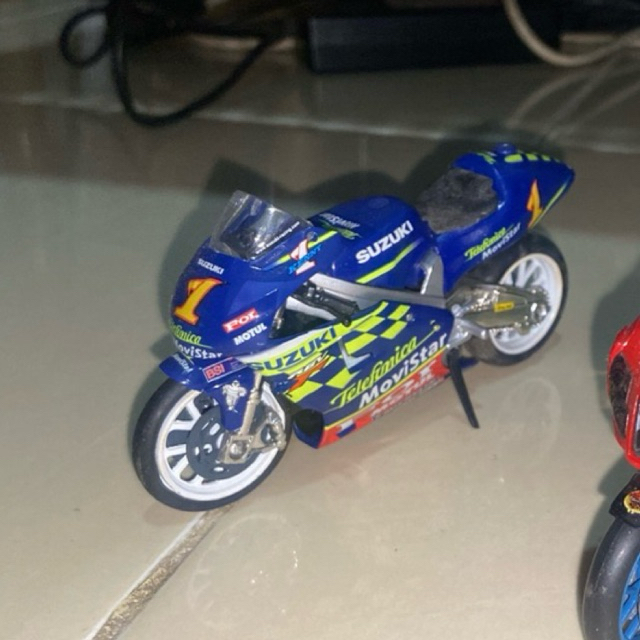 Diecast motogp suzuki