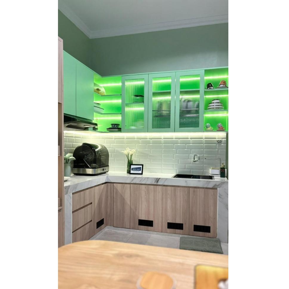 Kitchen Set Minimalis Kayu Kombinasi Warna Hijau Custom Sidoarjo - Green Sage