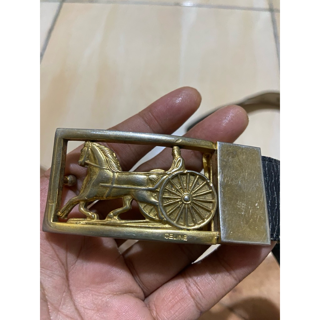 Celine Buckle Kepala Gesper Preloved
