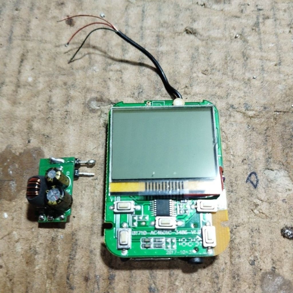 PLL MODULATOR TRANSMITER FM 88-108 MHZ LCD LAYAR BESAR