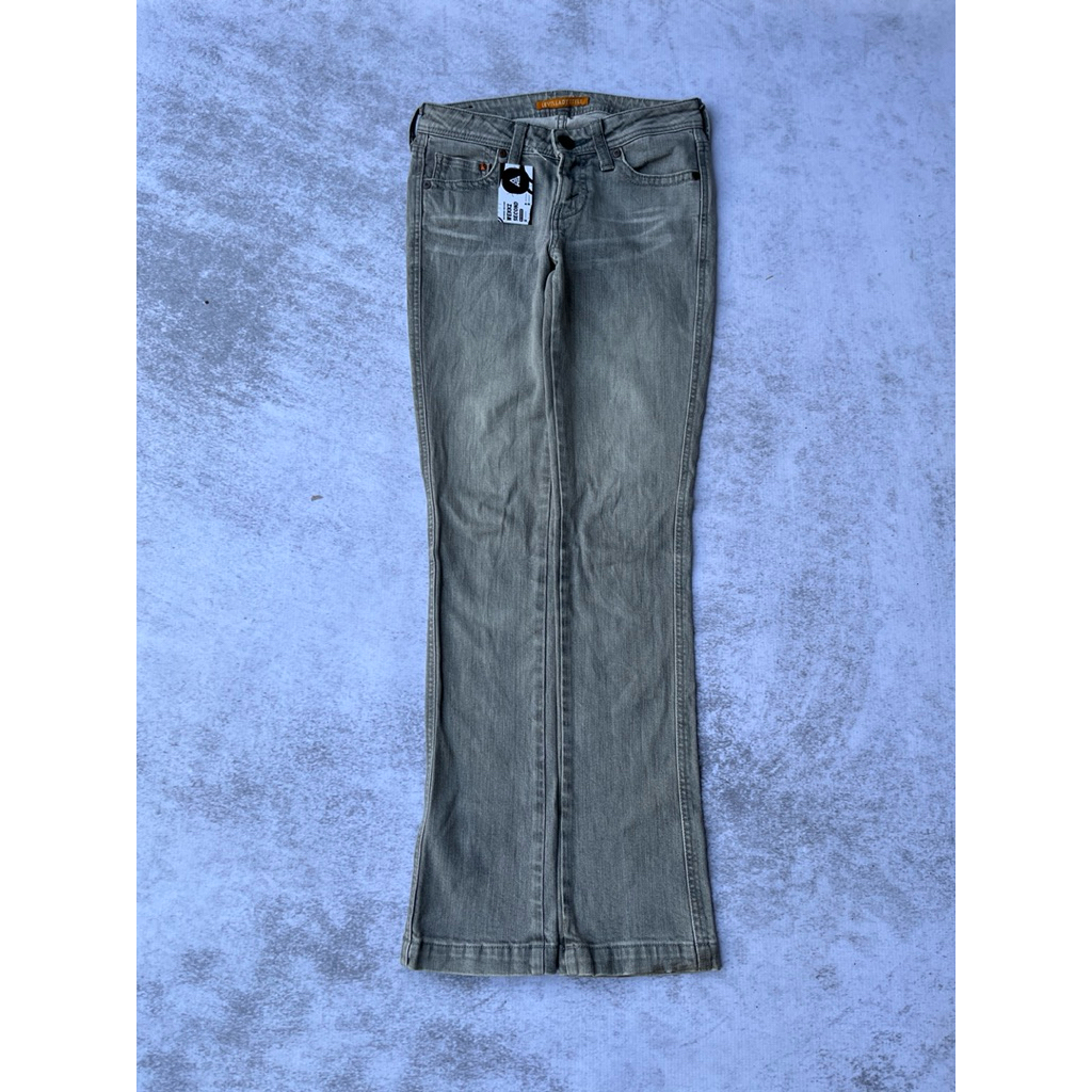 CELANA LEVIS JEANS SECOND MURAH