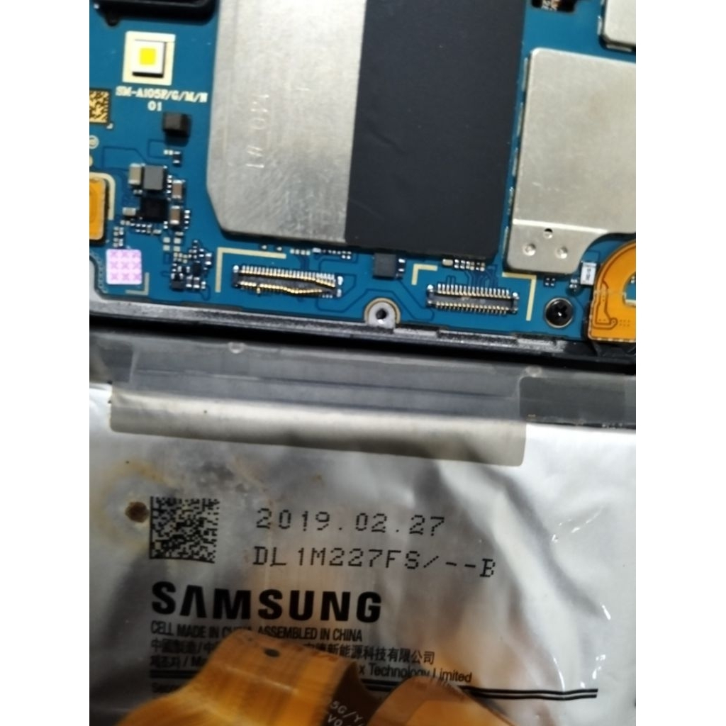 hp Samsung a10s minus lcd soket rusak patri melembung
