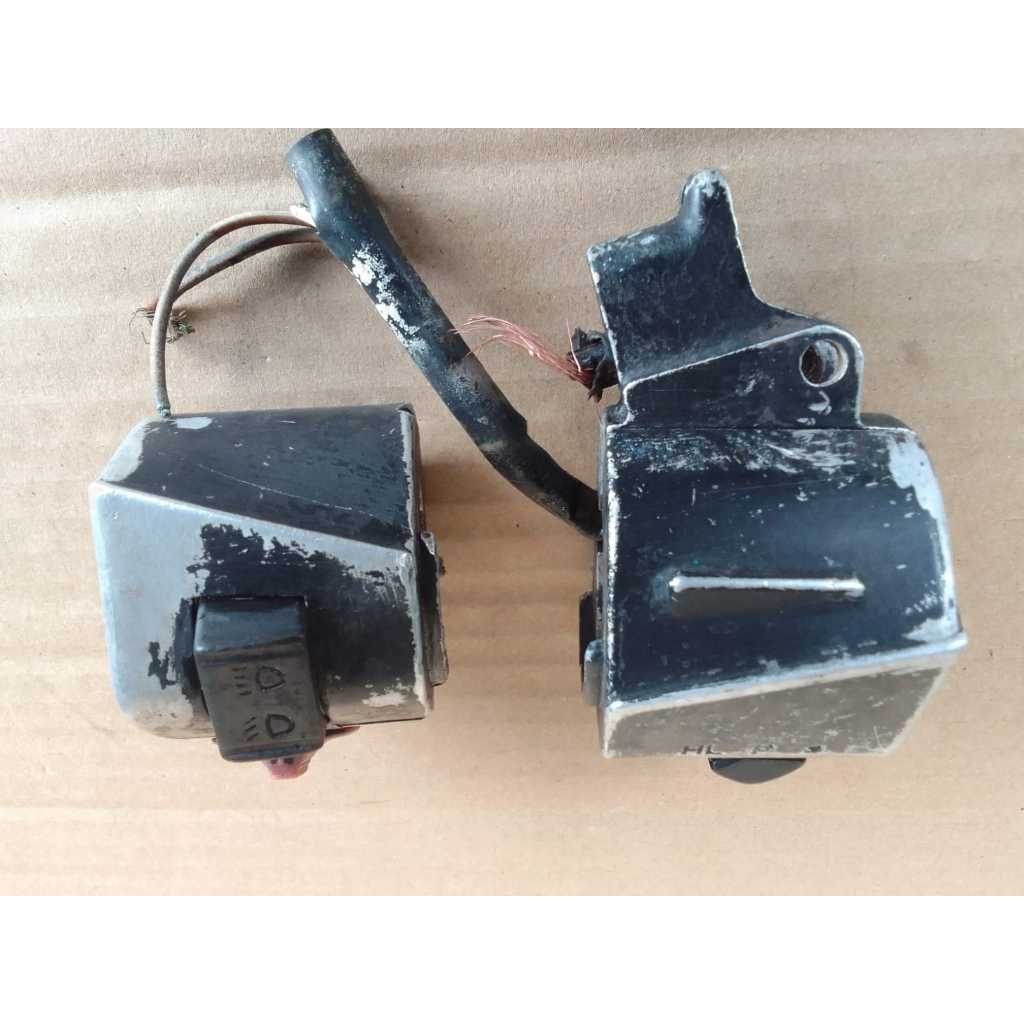 Sepasang Holder Saklar Kiri Kanan honda Astrea Prima Astrea Star Astrea 800 ENGKEL asli original cop