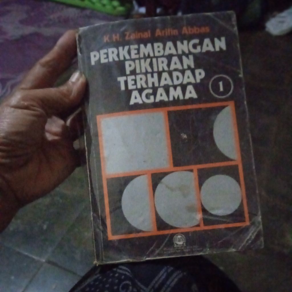 buku Zainal Arifin Abbas, Perkembangan Pikiran Terhadap Agama 1, buku original jadul