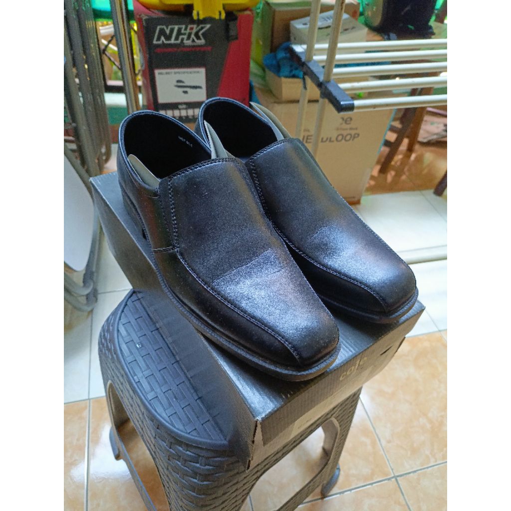 Sepatu Pantofel Original Cole Size 42