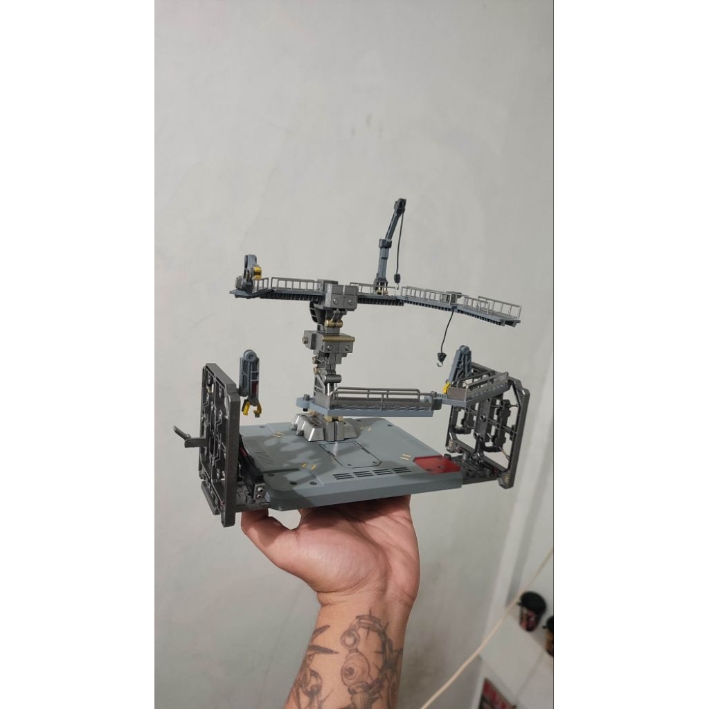 General MS Maintenance Dock Hangar HG RG Gundam 1/144 Base Repainted