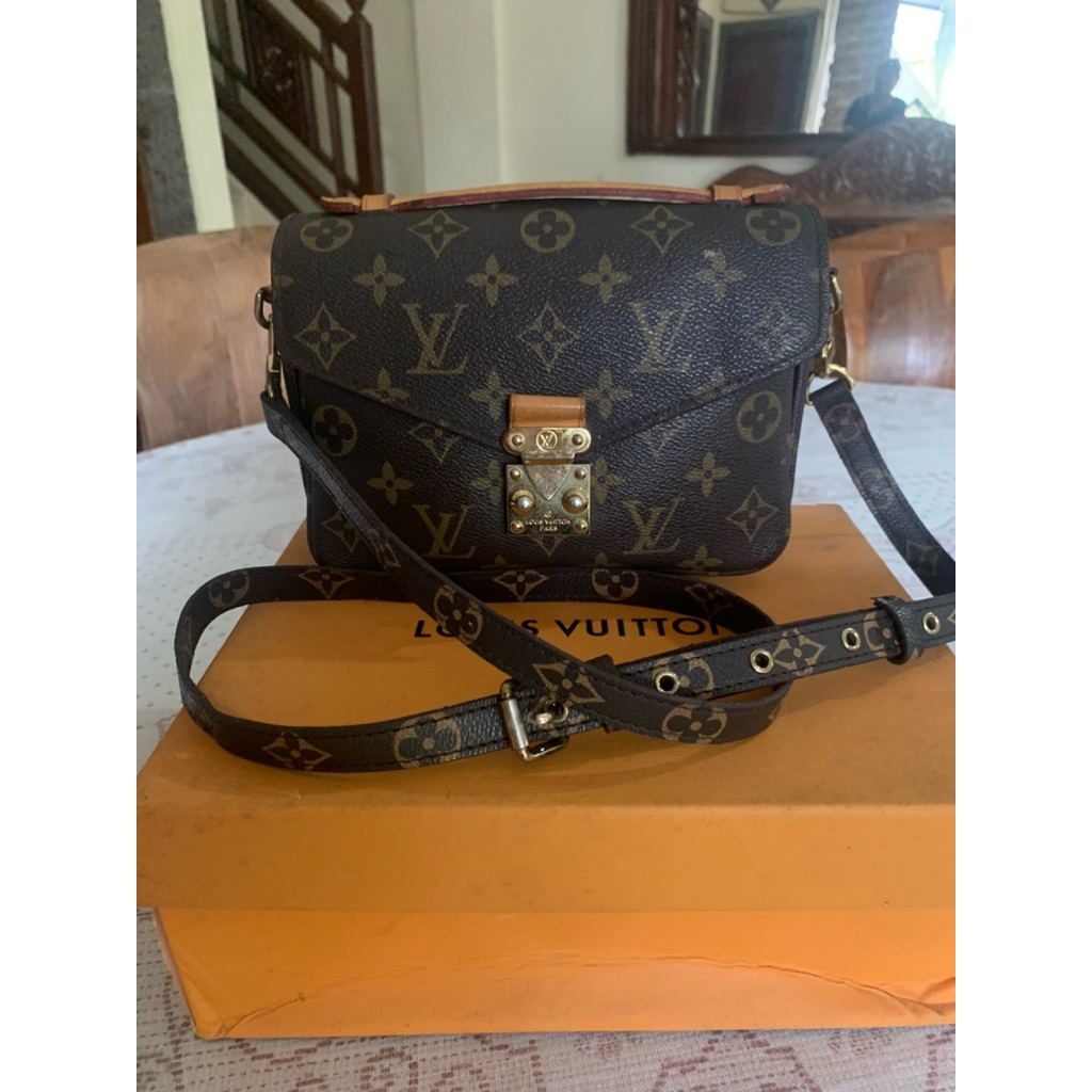 lv tas preloved