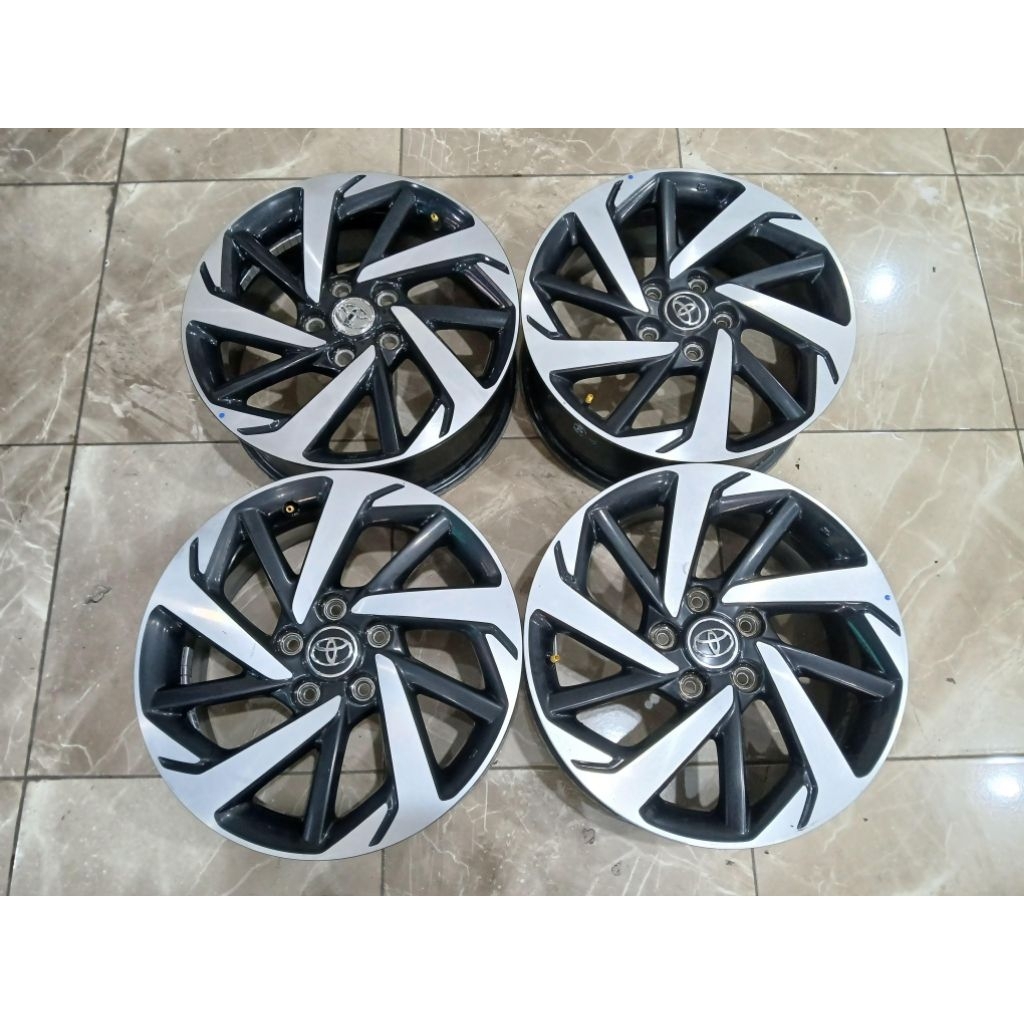 Velg seken mobik oem copotan rush ring 17 lebar 6.5 baut 5x114.3 velg only