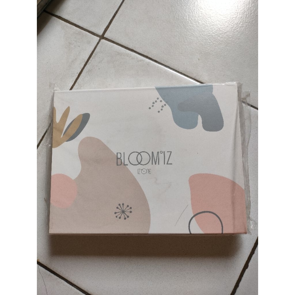 album only IZONE bloom*iz