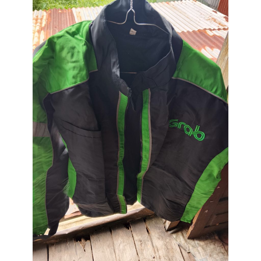 jaket GRAB model lama