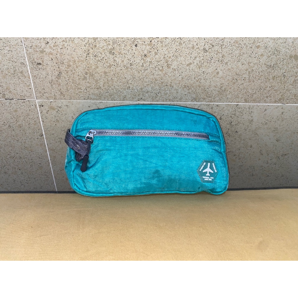 pouch travel clutch pria cowok full nylon Biru preloved