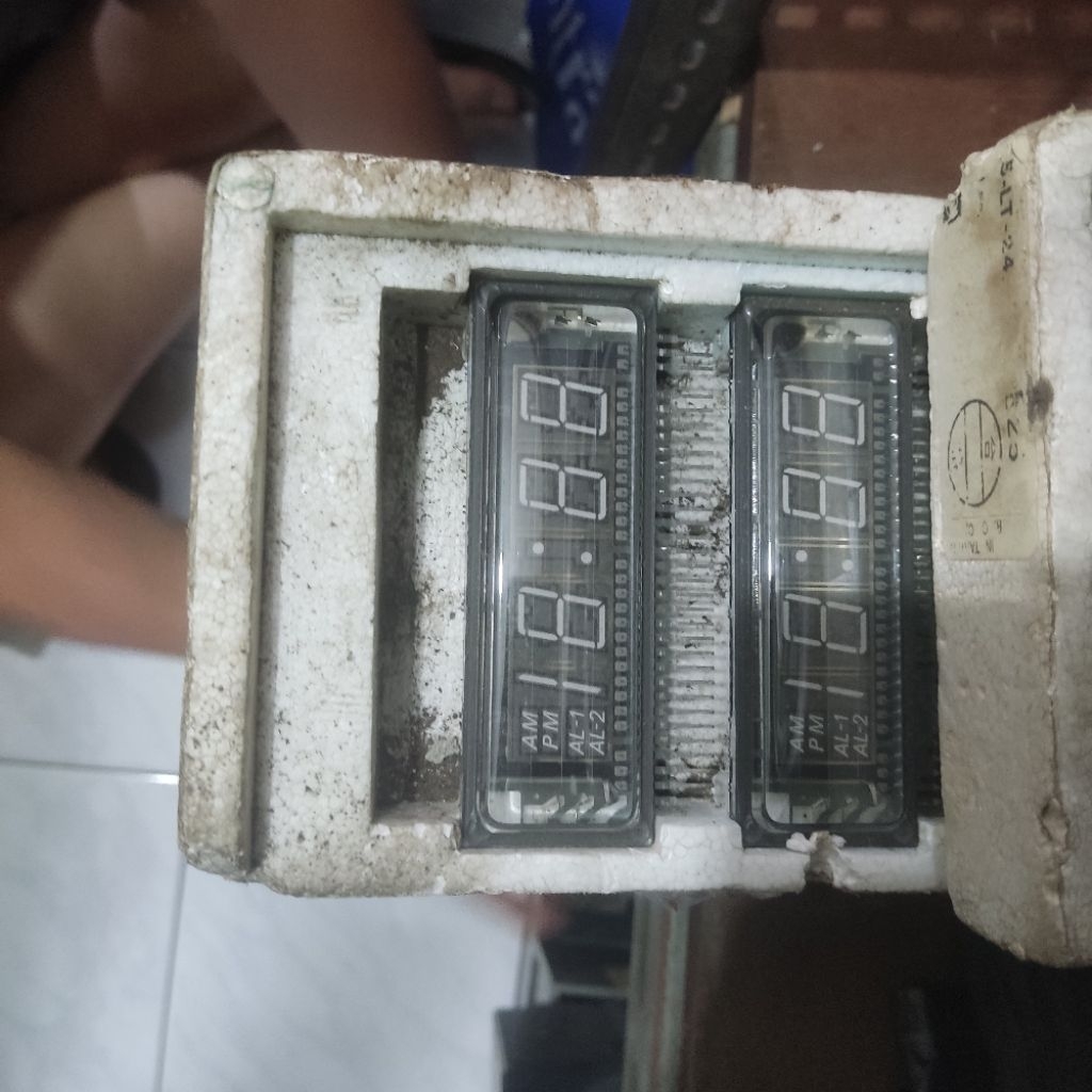 COMING SOON sony ericsson w660i walkman series hp jadul hape handphone 2nd bekas seken second prelov