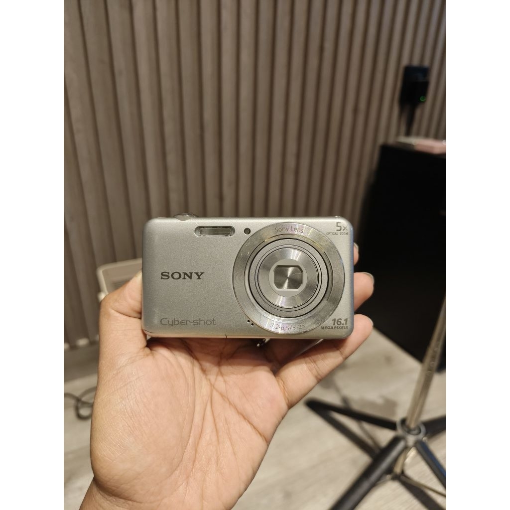 kamera digital digicam sony cyber-shot w710