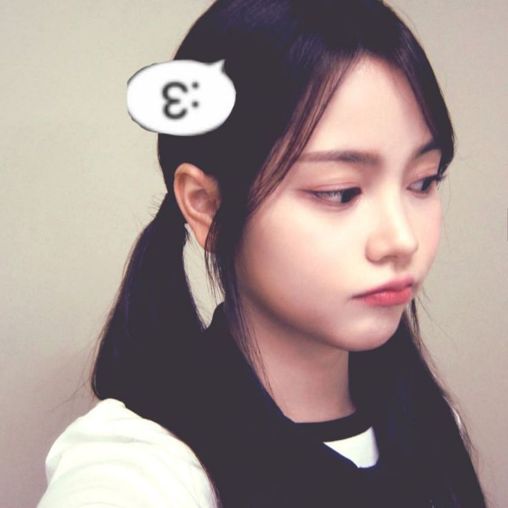 PHOTOCARD UNOFFICIAL hearts2hearts