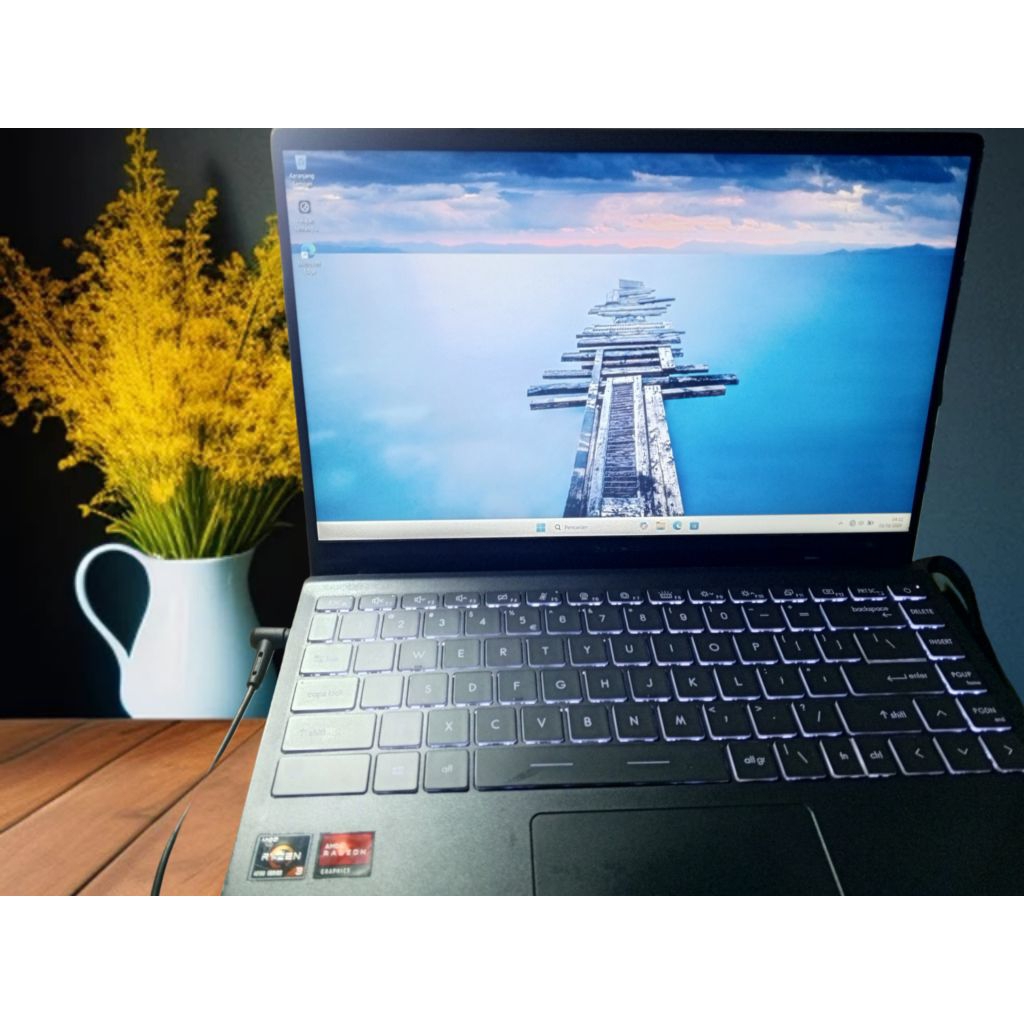 MSI Modern 14 B4M 292 ID Ryzen 3-4300U 16GB 512SSD