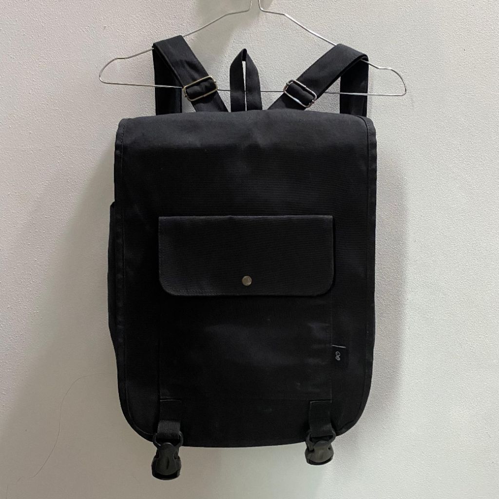 IMOKEY Tofu Backpack (Preloved)