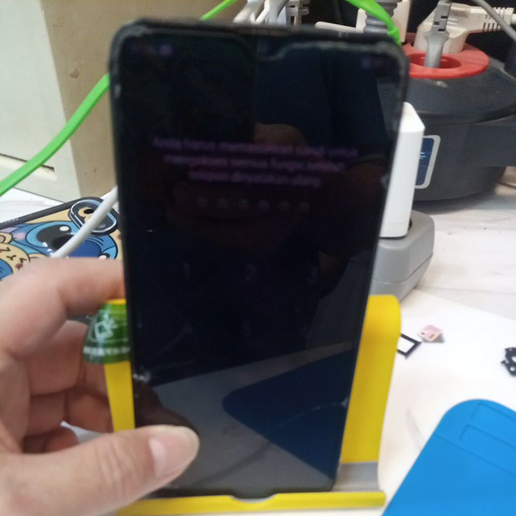 Lcd  Handphone Oppo A5s.                                                                     .      