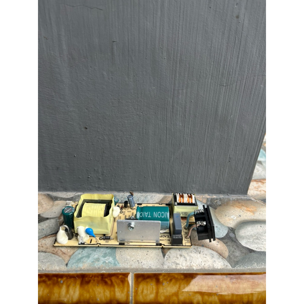 SMPS power supply 24volt 3Ampere buat power class D