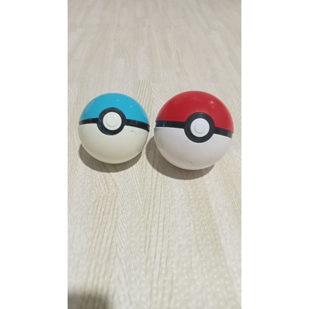 pokeball bola pokemon mainan