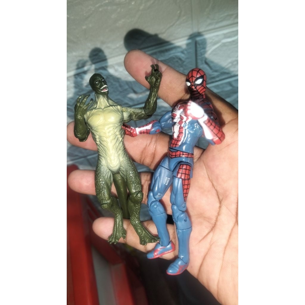 ironman dan Spiderman figure 3.75