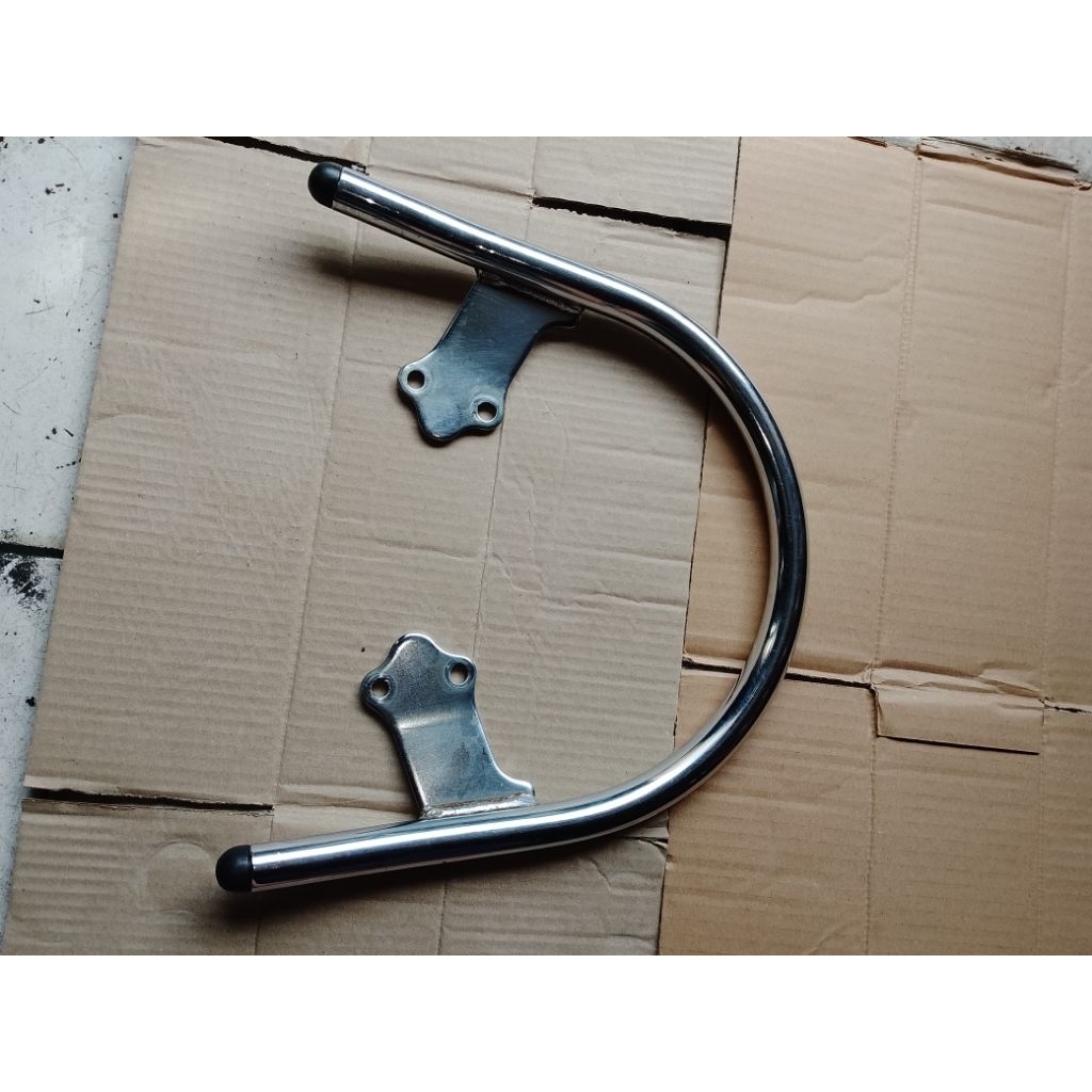 begel/behel/sandaran jok Scoopy fi 2014-2016 original