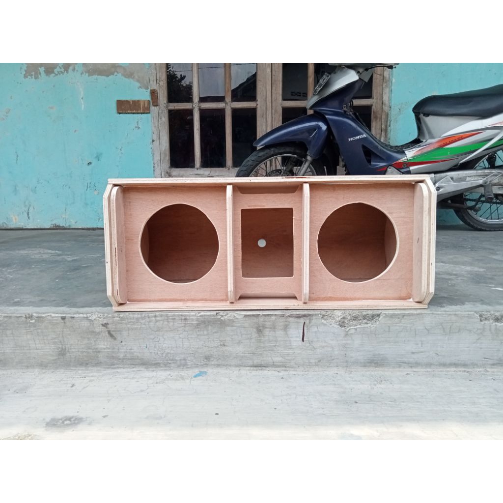 Box Speaker Middle 8inch Double