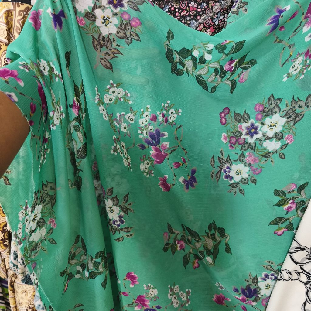 Kain Sifon Yoryu Motif Floral Mint Breeze: Sifon Yoryu Premium Motif Sakura yang Super Flowy.zk