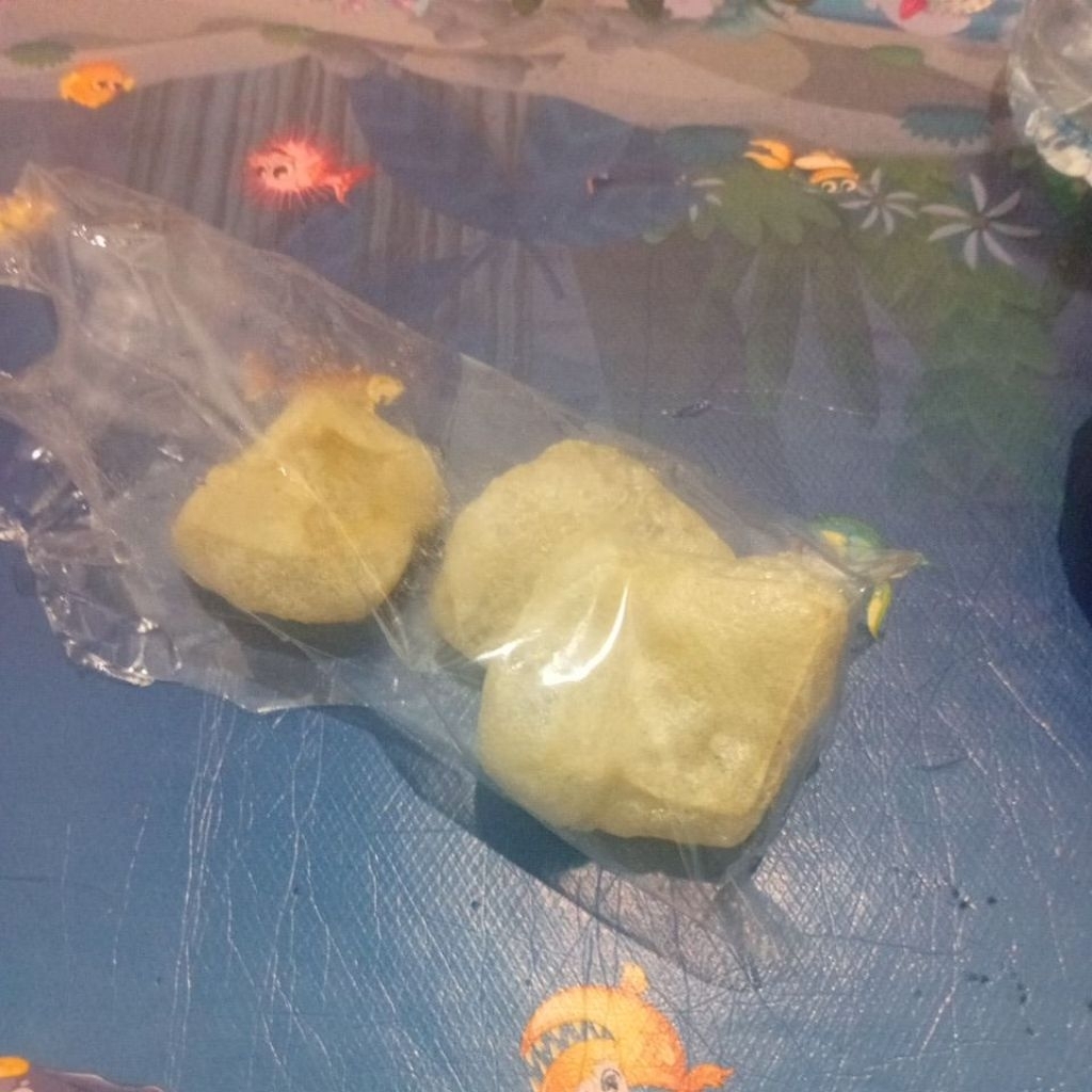 kerupuk kulit dan kerupuk ikan aneka rasa