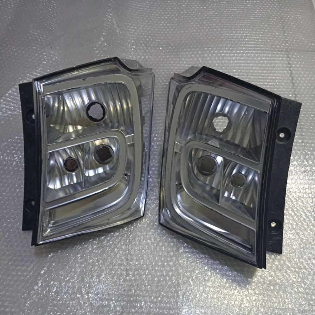BATOK LAMPU BELAKANG HONDA FREED 2012-2014 ORIGINAL