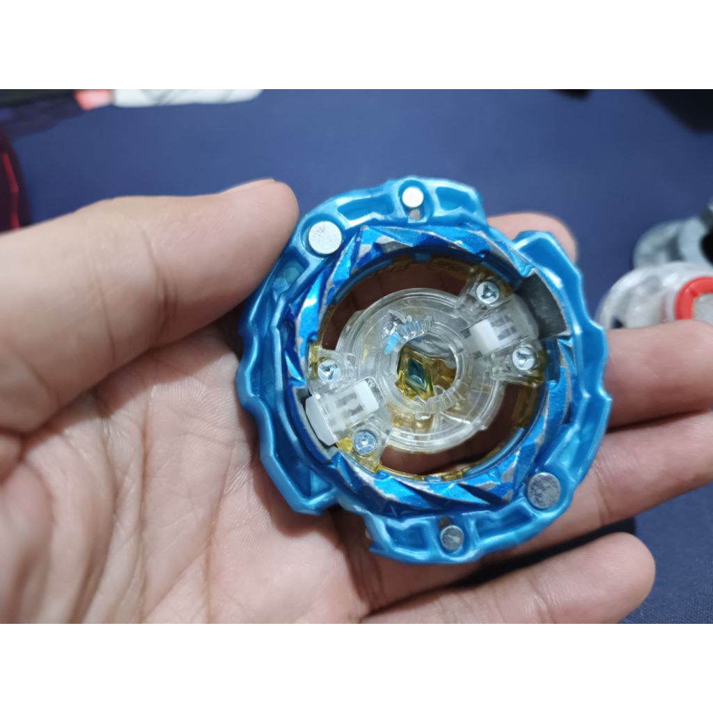 beyblade burst combo cyclone belial second