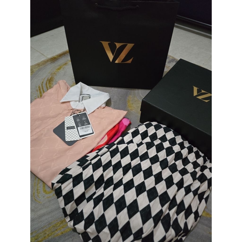 Ophelia One Set ViviZubedi (preloved)