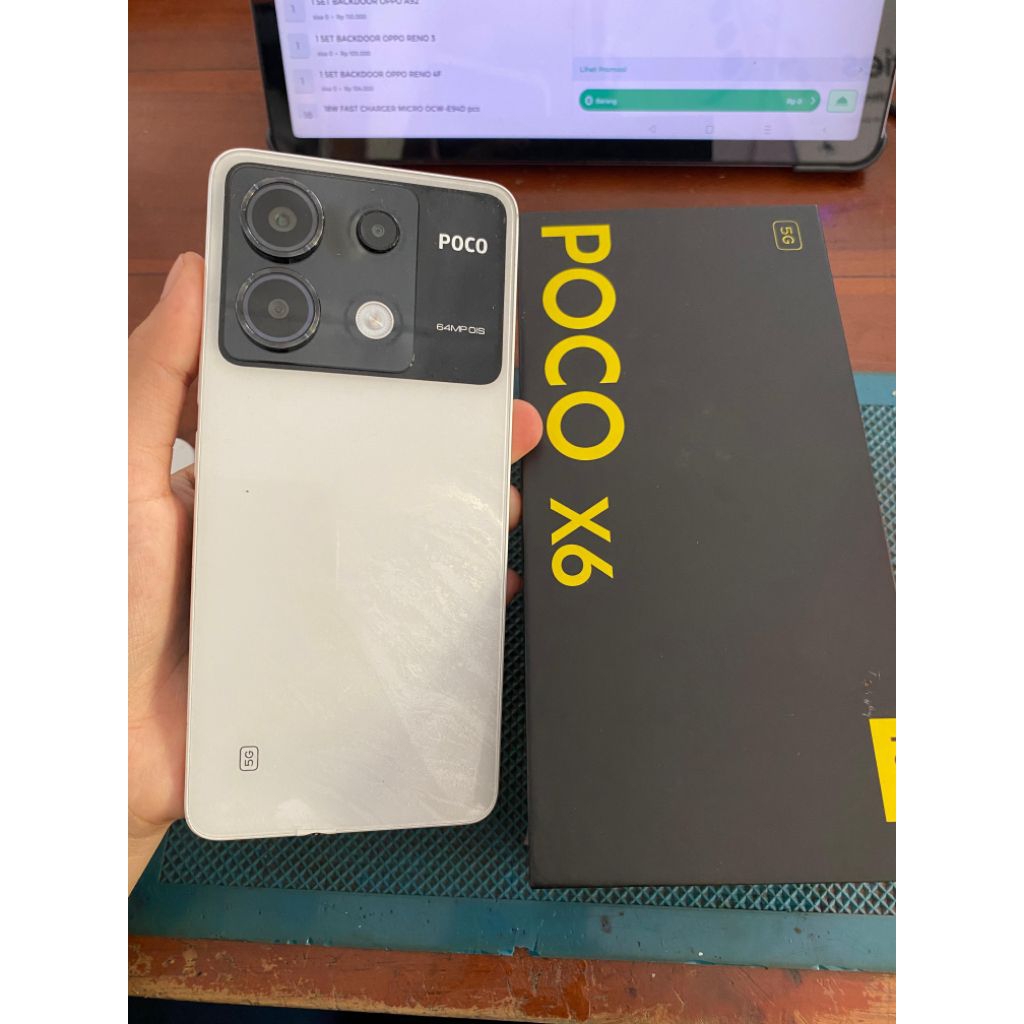 POCO X6 5G RAM 12/256 GB