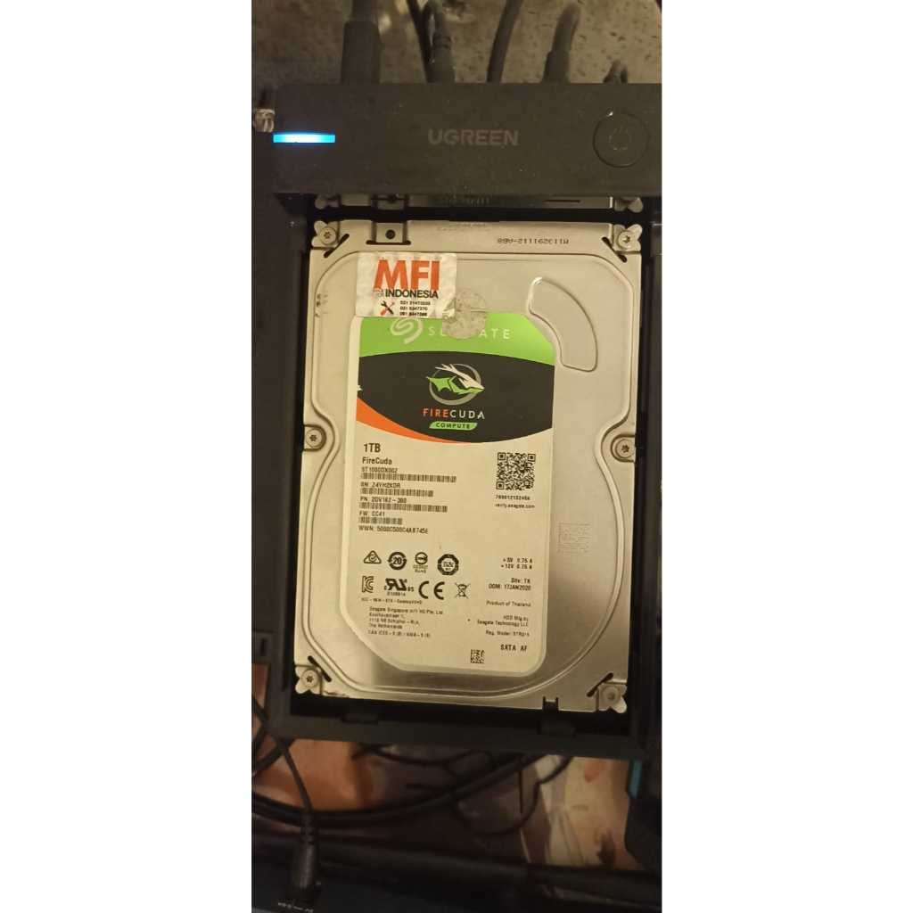 Seagate Firecuda 1Tb SSHD 3.5"