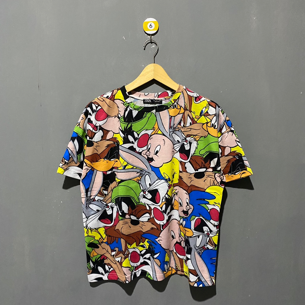 Kaos Looney Tunes All Off Print AOP