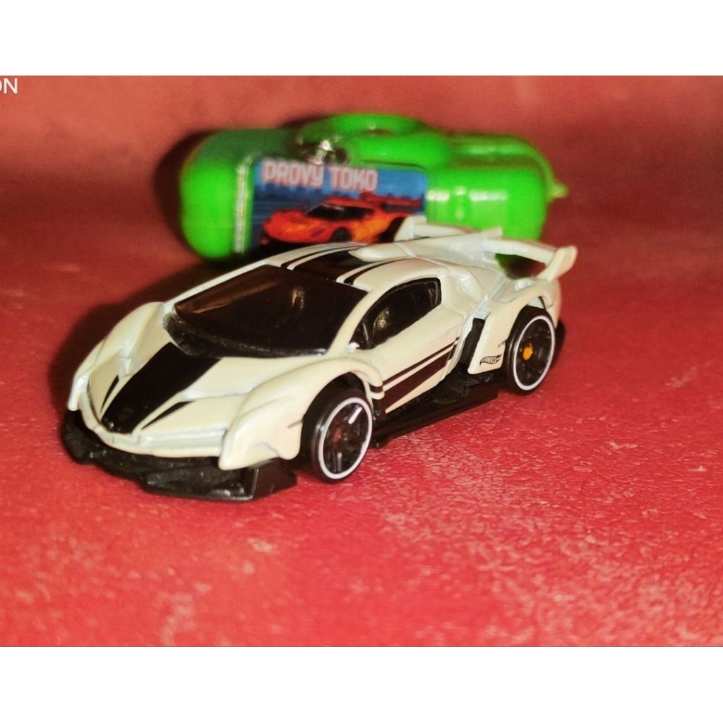 Hotwheels Lamborghini Veneno White Putih Kmart edition UNSPOON Rare