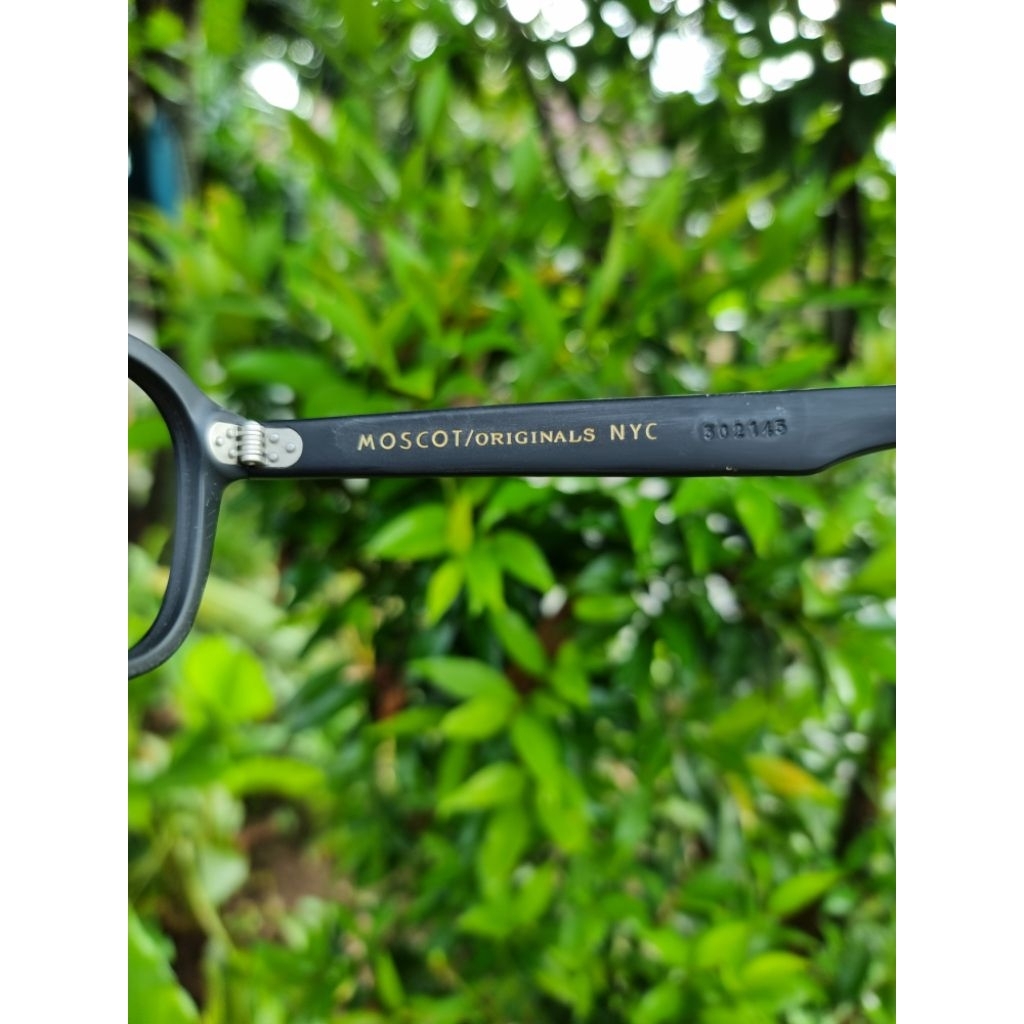 kacamata moscot original secound